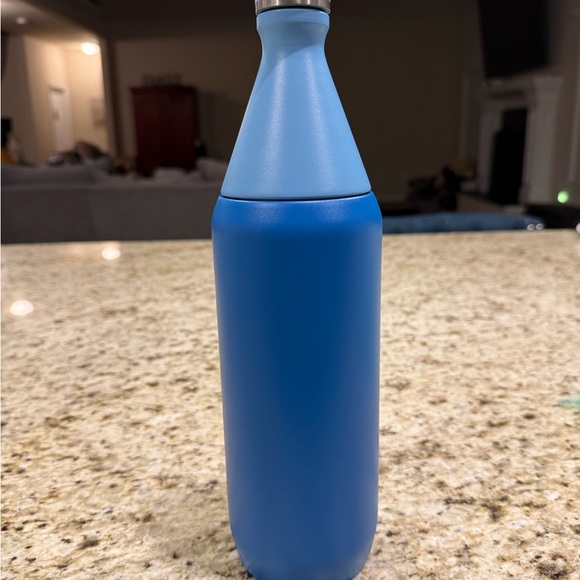 Stanley The All Day SlimBottle Insulated 34oz - Picture 2 of 4